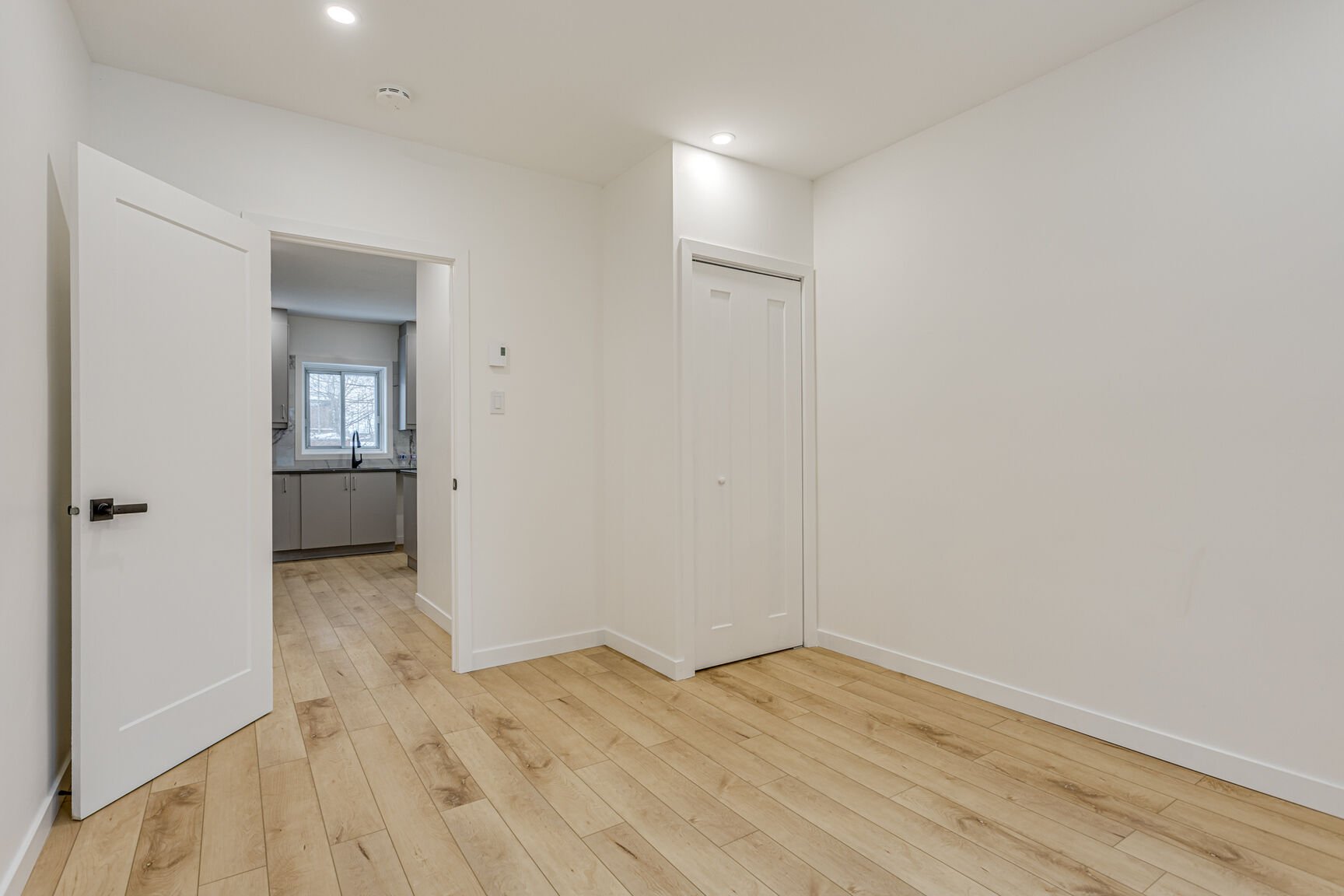 Montréal (Le Sud-Ouest), QC H4E 3C5, Canada, 4 Bedrooms Bedrooms, ,1 BathroomBathrooms,Residential,Active,132399