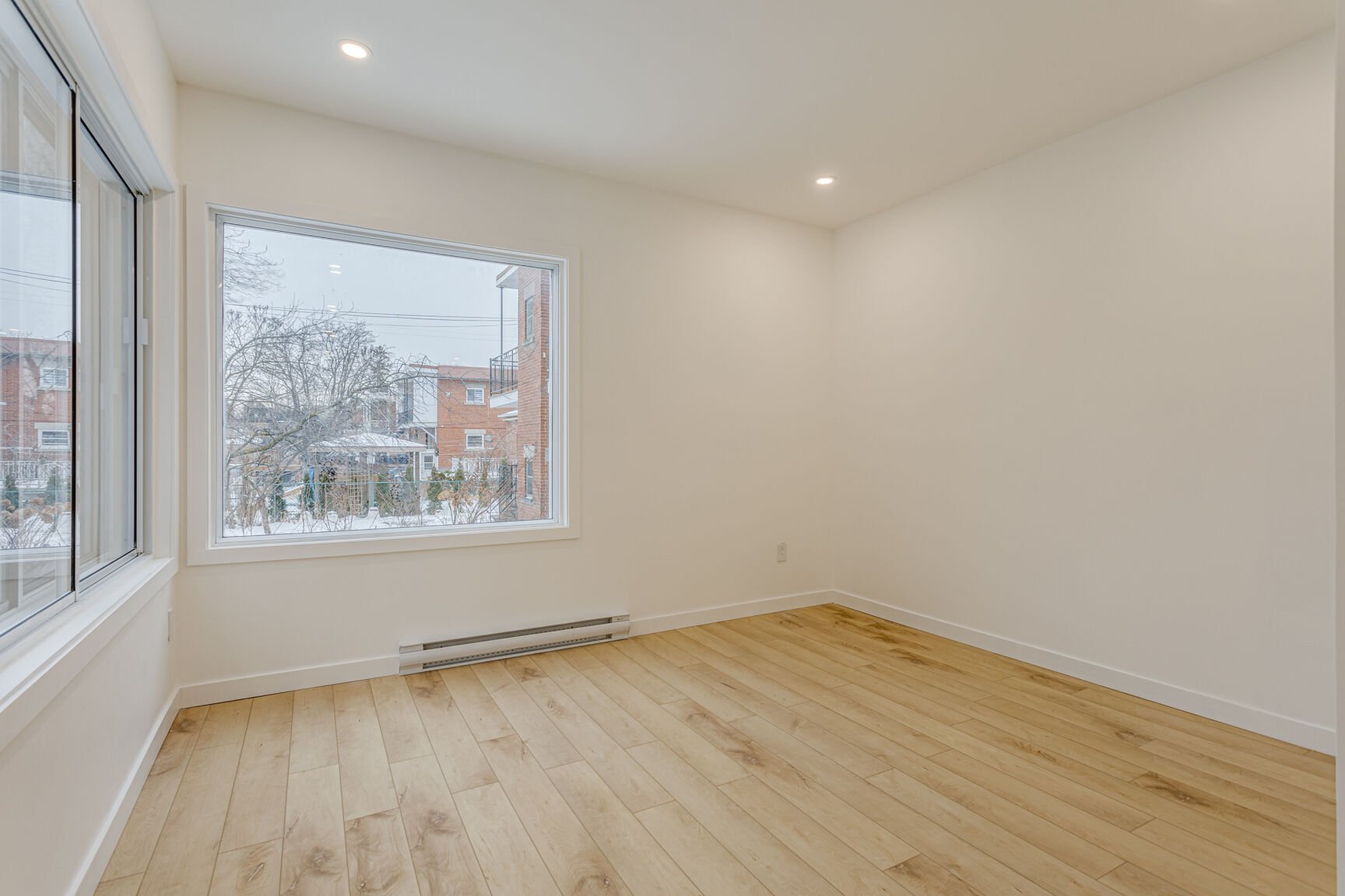 Montréal (Le Sud-Ouest), QC H4E 3C5, Canada, 4 Bedrooms Bedrooms, ,1 BathroomBathrooms,Residential,Active,132399