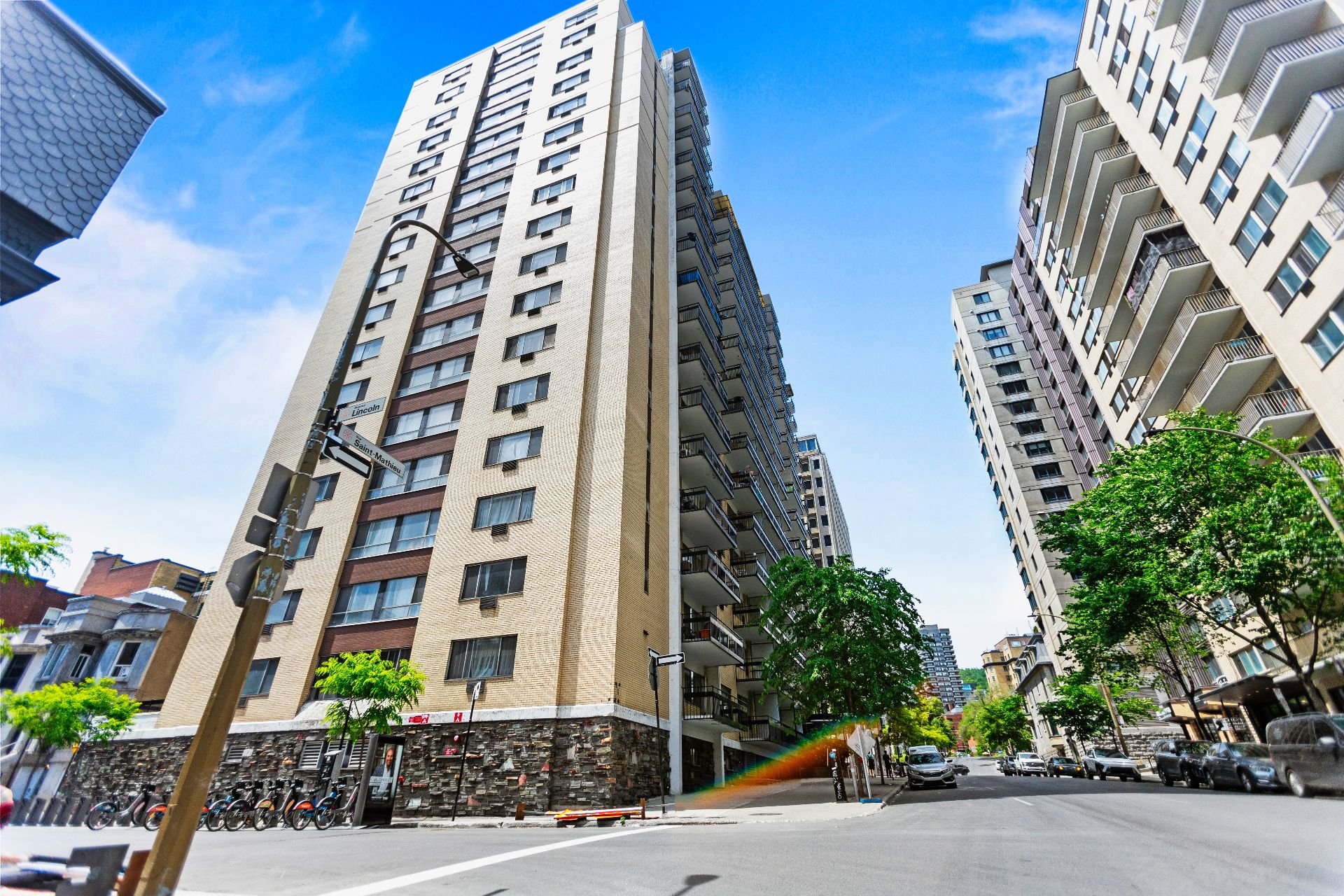 Montréal (Ville-Marie), QC H3H 2J8, Canada, 1 Bedroom Bedrooms, ,1 BathroomBathrooms,Residential,Active,12514