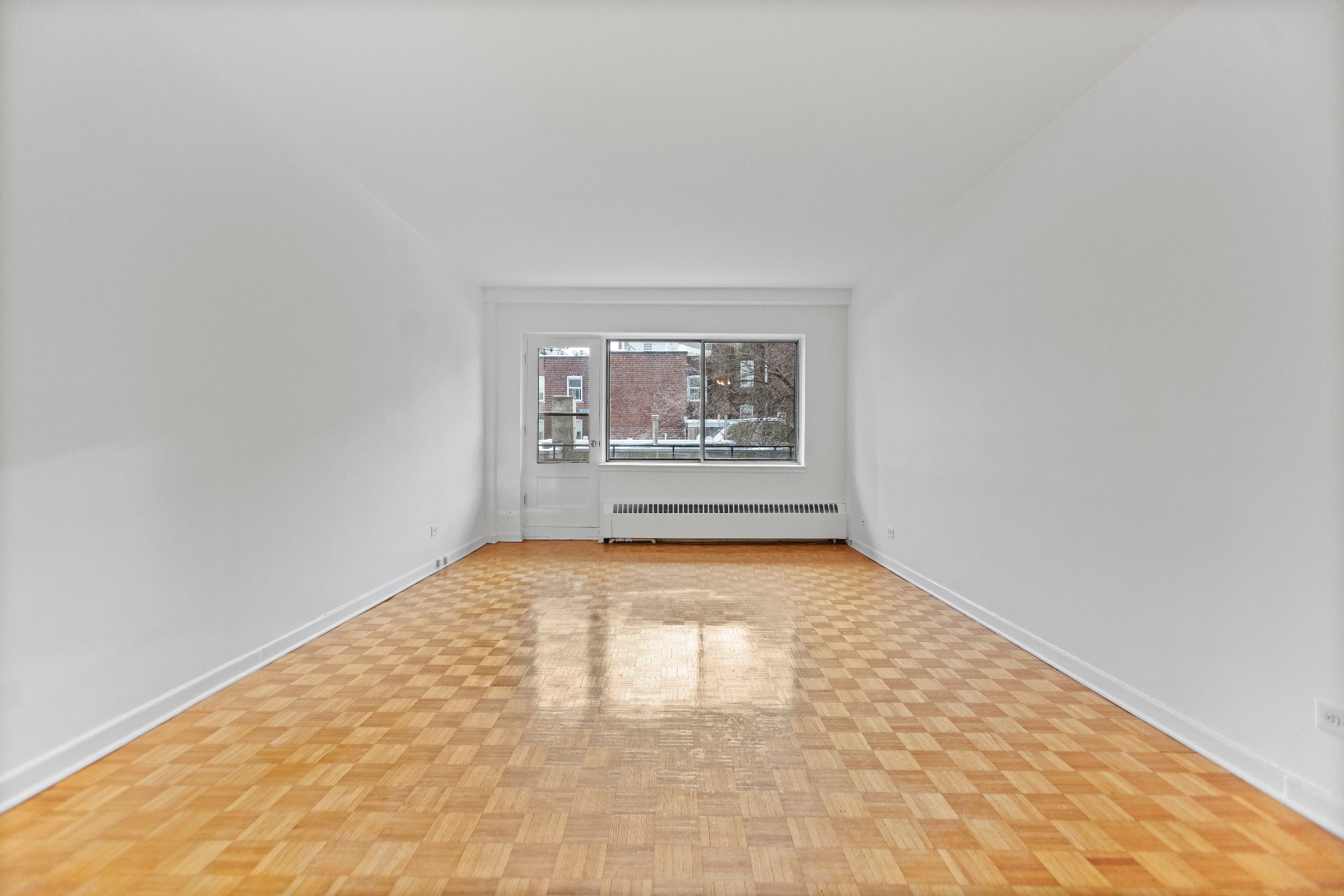 Montréal (Ville-Marie), QC H3H 2J8, Canada, 1 Bedroom Bedrooms, ,1 BathroomBathrooms,Residential,Active,12514