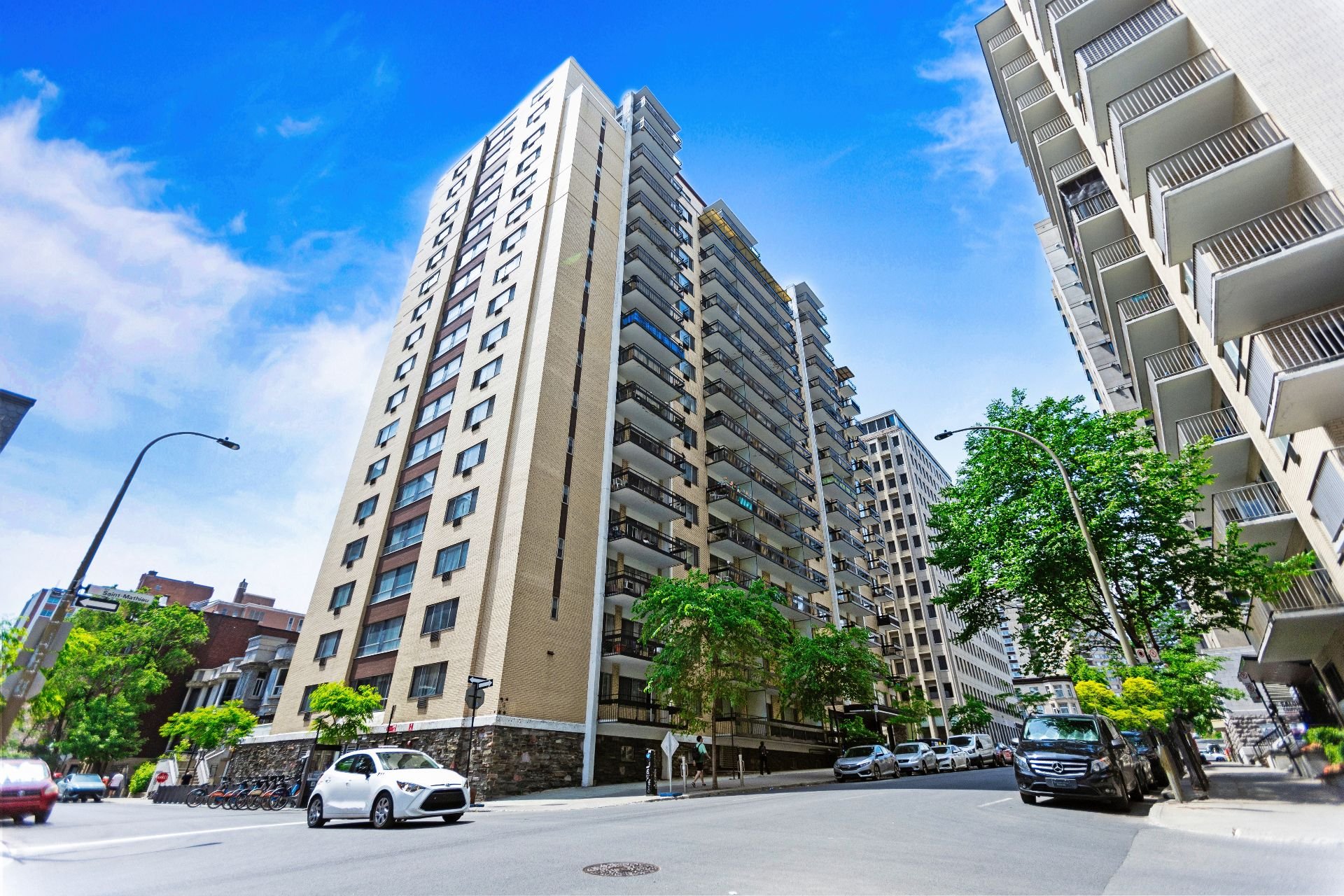 Montréal (Ville-Marie), QC H3H 2J8, Canada, 1 Bedroom Bedrooms, ,1 BathroomBathrooms,Residential,Active,12514