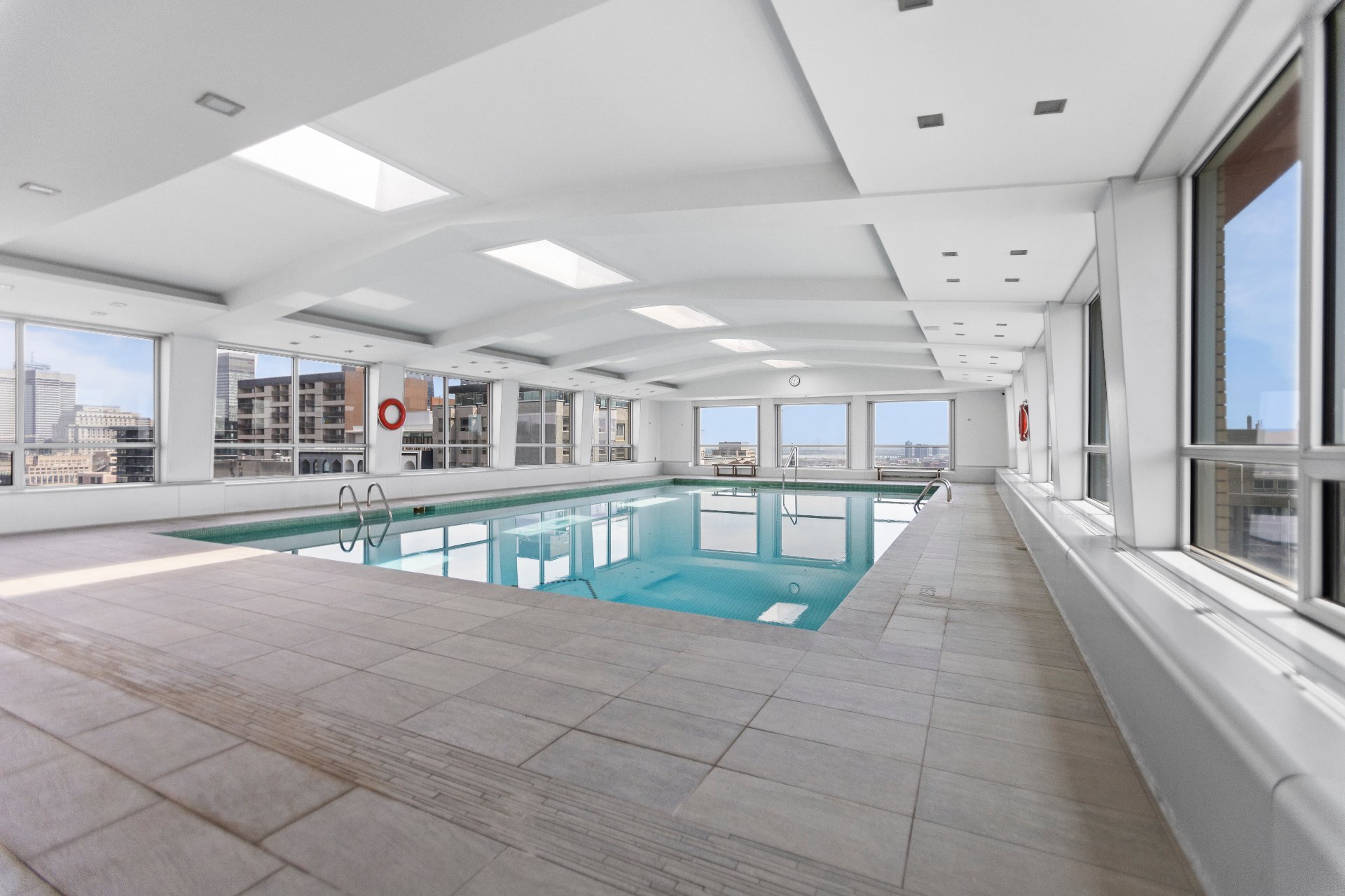 Montréal (Ville-Marie), QC H3H 2J8, Canada, 1 Bedroom Bedrooms, ,1 BathroomBathrooms,Residential,Active,12514