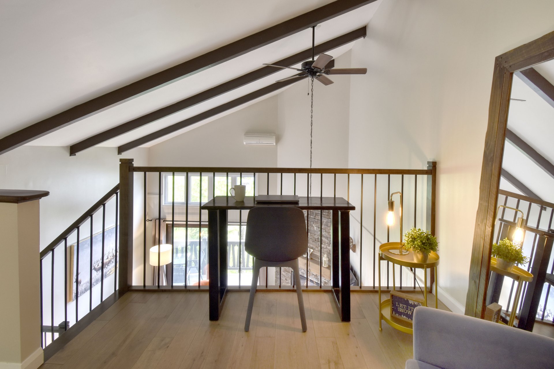 Mont-Tremblant, QC J8E 1B9, Canada, 2 Bedrooms Bedrooms, ,2 BathroomsBathrooms,Residential,Active,30512