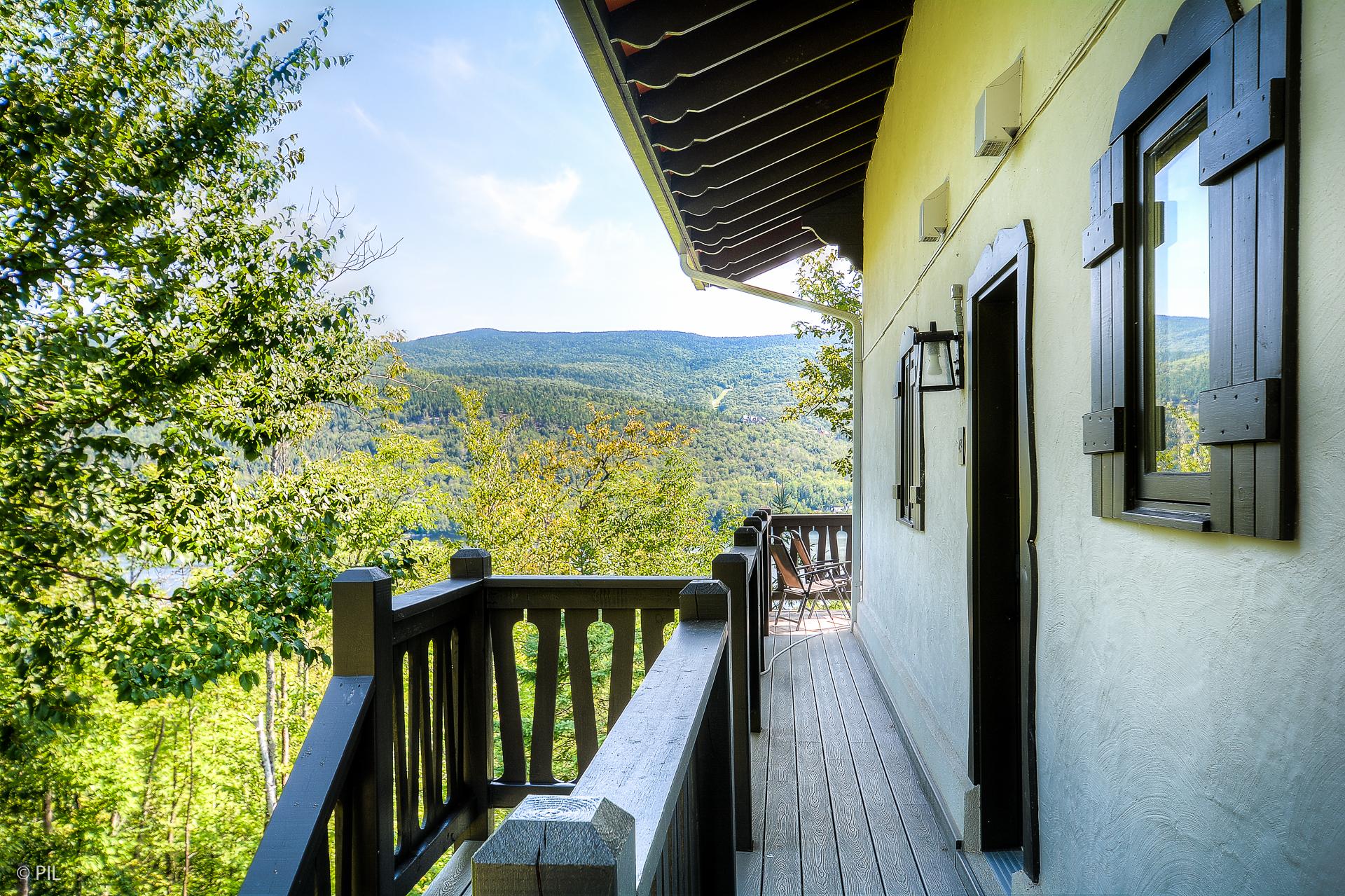 Mont-Tremblant, QC J8E 1B9, Canada, 2 Bedrooms Bedrooms, ,2 BathroomsBathrooms,Residential,Active,30512