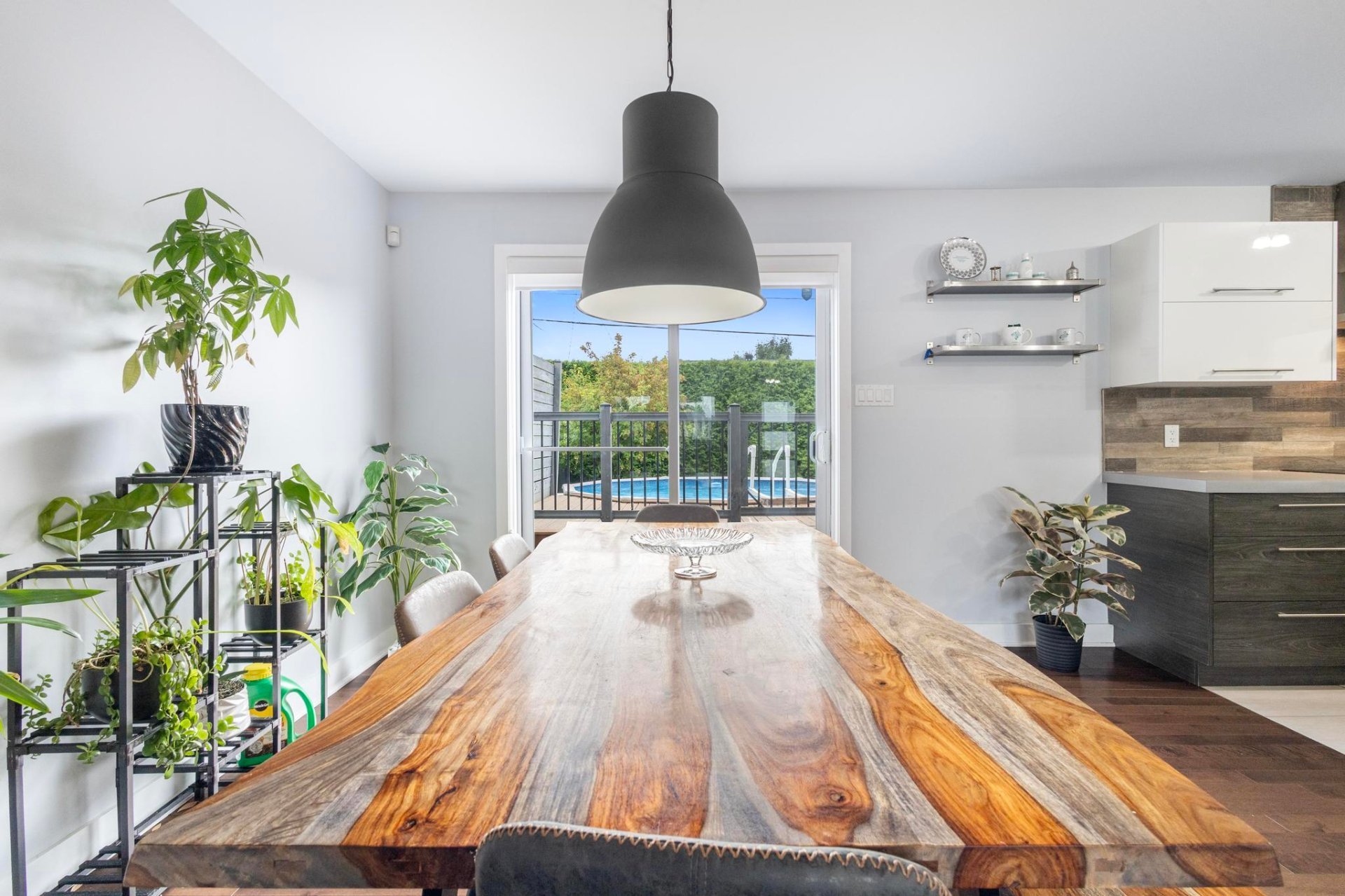 Mirabel, QC J7N 0P8, Canada, 3 Bedrooms Bedrooms, ,1 BathroomBathrooms,Residential,Active,16373