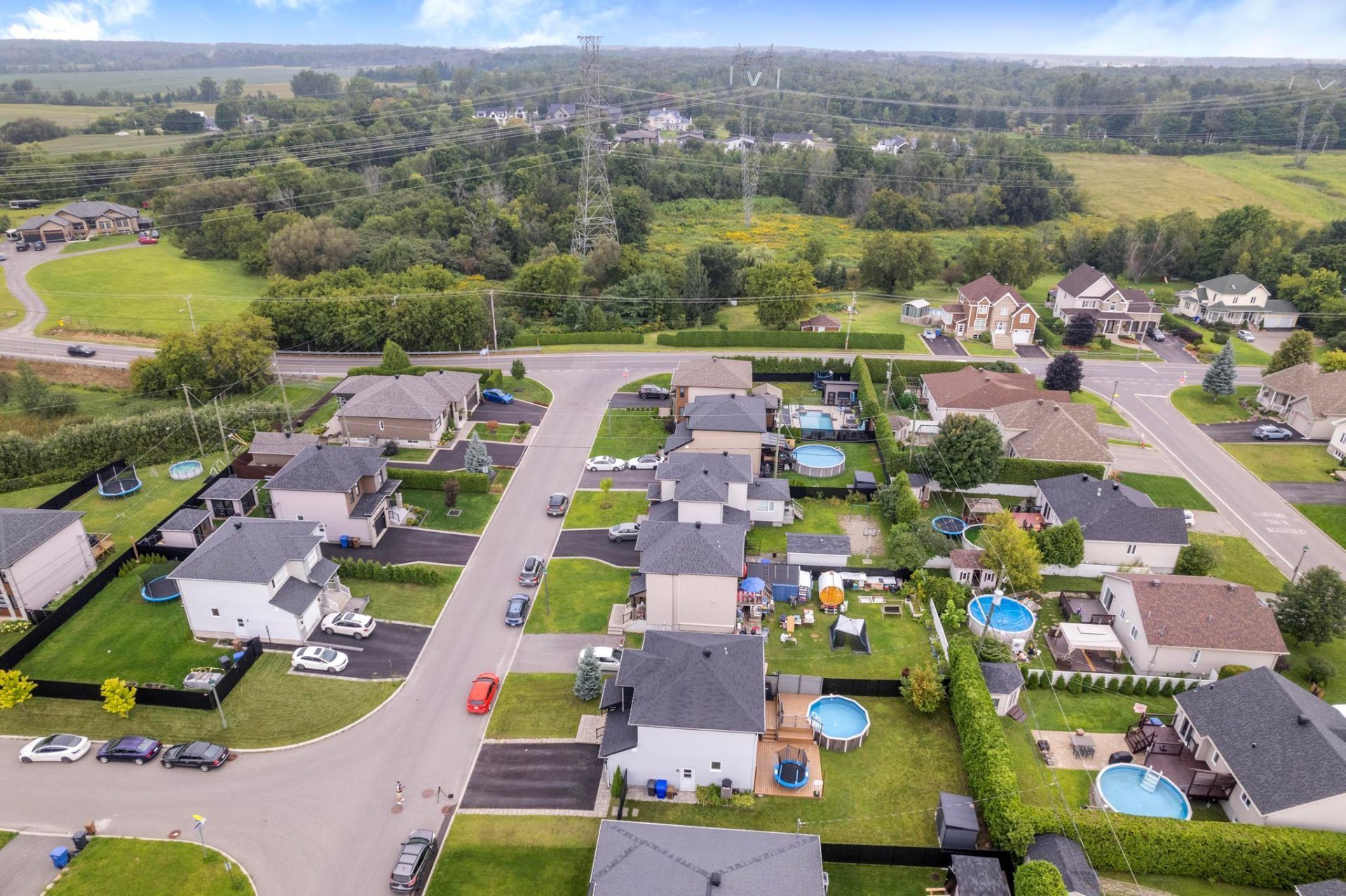 Mirabel, QC J7N 0P8, Canada, 3 Bedrooms Bedrooms, ,1 BathroomBathrooms,Residential,Active,16373