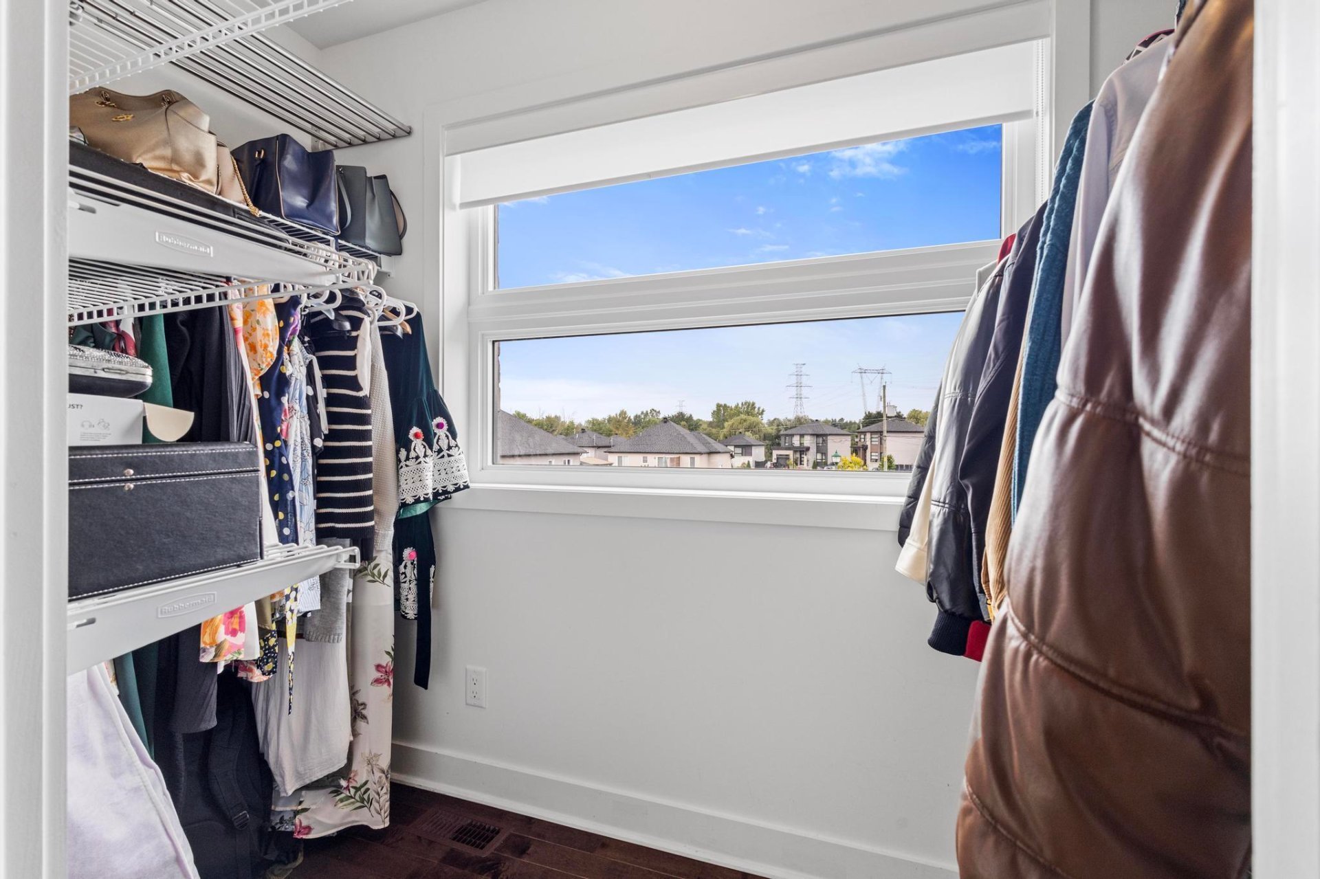 Mirabel, QC J7N 0P8, Canada, 3 Bedrooms Bedrooms, ,1 BathroomBathrooms,Residential,Active,16373