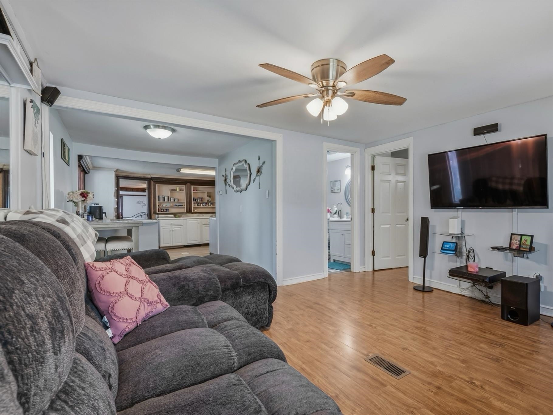 9923 Woodville Highway