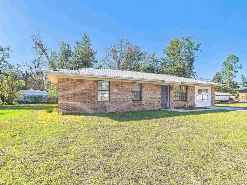Photo of 109 El Dorado Drive, Perry, FL 32347 (MLS # 393292)