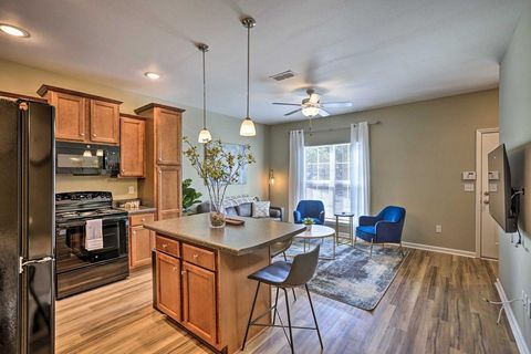 Tiny photo for 1982 Greencastle Lane, Tallahassee, FL 32304 (MLS # 399285)