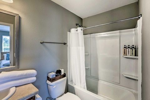 Tiny photo for 1982 Greencastle Lane, Tallahassee, FL 32304 (MLS # 399285)