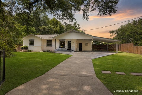 Photo of 1850 Cottage Grove Road, Tallahassee, FL 32303 (MLS # 401595)
