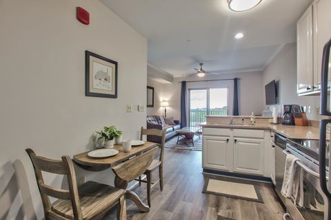 Tiny photo for 215 W College Avenue #305, Tallahassee, FL 32301 (MLS # 399423)