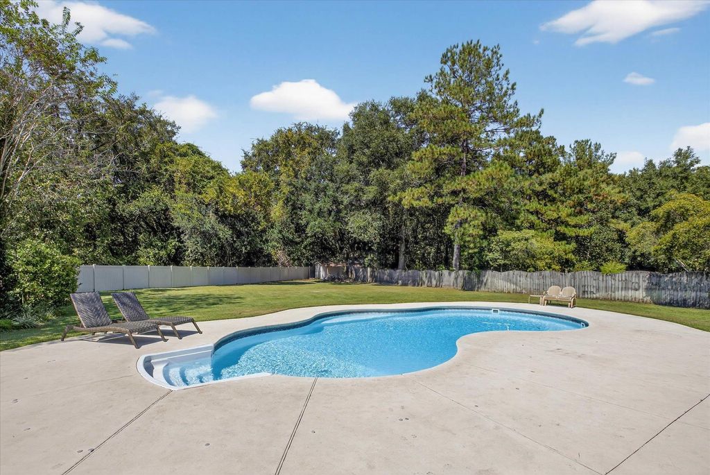 Photo of 1908 Vineland Lane, Tallahassee, FL 32317 (MLS # 391344)