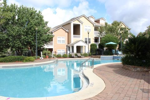 Photo of 2801 Chancellorsville Drive #1302, Tallahassee, FL 32312 (MLS # 395988)