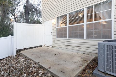 Tiny photo for 1320 HENDRIX Apt 908 Road #908, Tallahassee, FL 32301 (MLS # 395844)