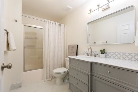 Tiny photo for 1320 HENDRIX Apt 908 Road #908, Tallahassee, FL 32301 (MLS # 395844)