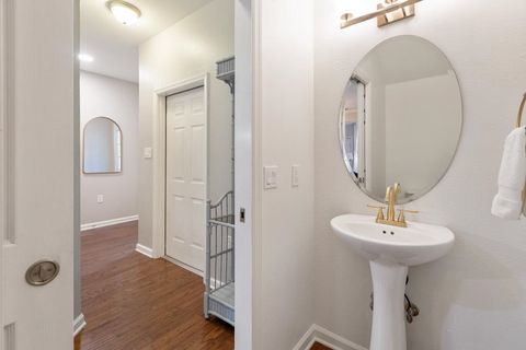 Tiny photo for 1320 HENDRIX Apt 908 Road #908, Tallahassee, FL 32301 (MLS # 395844)