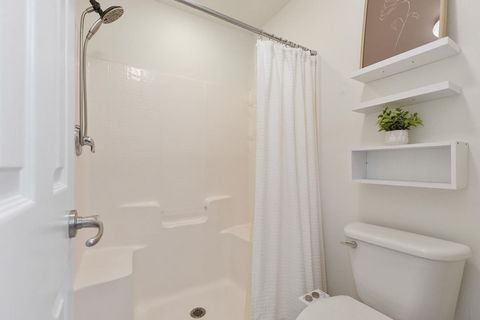 Tiny photo for 1320 HENDRIX Apt 908 Road #908, Tallahassee, FL 32301 (MLS # 395844)