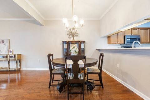 Tiny photo for 1320 HENDRIX Apt 908 Road #908, Tallahassee, FL 32301 (MLS # 395844)