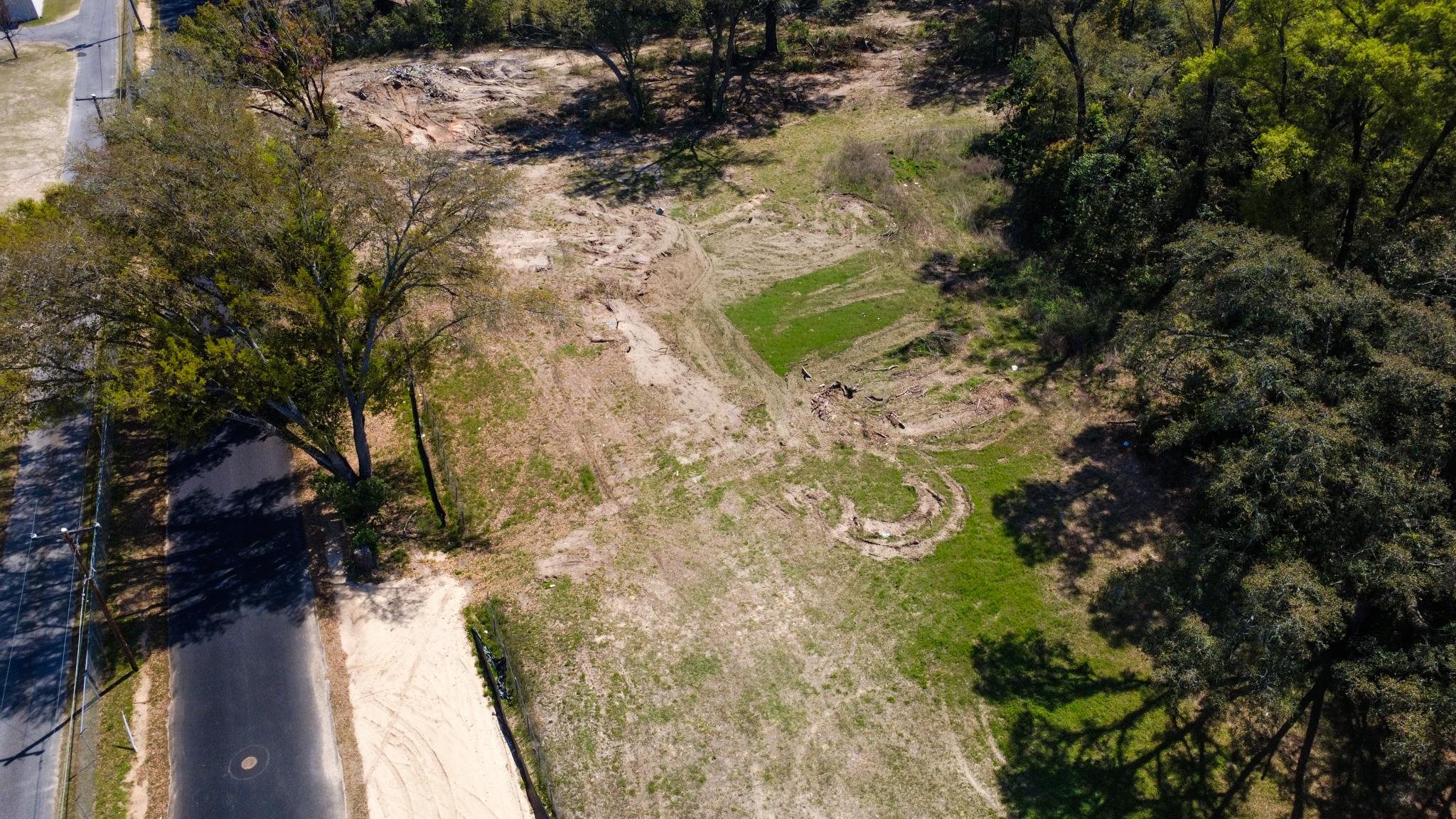 Photo 1 of 10 — 213 HANNON MILL Road, Tallahassee, FL 32305