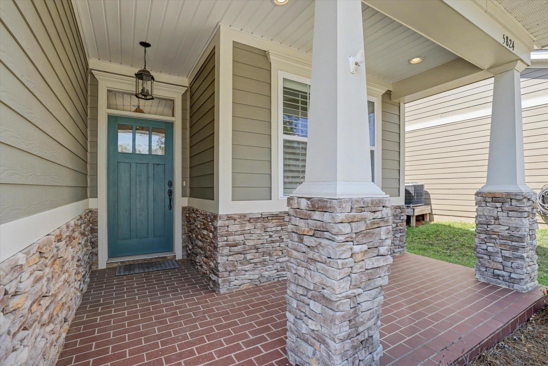 5824 Bascom Drive