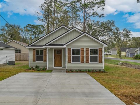 Tiny photo for 60 Cochise Street, Crawfordville, FL 32327 (MLS # 398000)