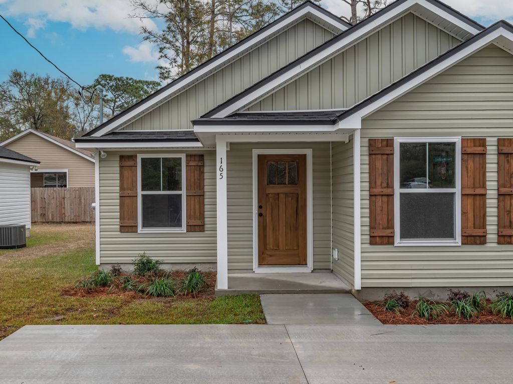Photo of 60 Cochise Street, Crawfordville, FL 32327 (MLS # 398000)