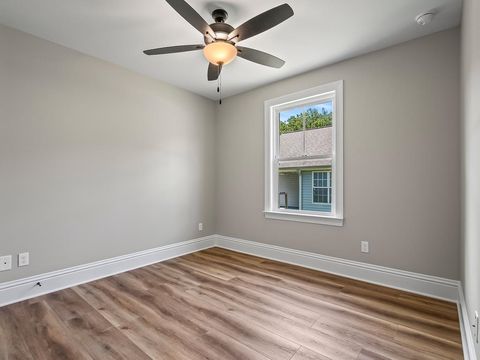 Tiny photo for 60 Cochise Street, Crawfordville, FL 32327 (MLS # 398000)