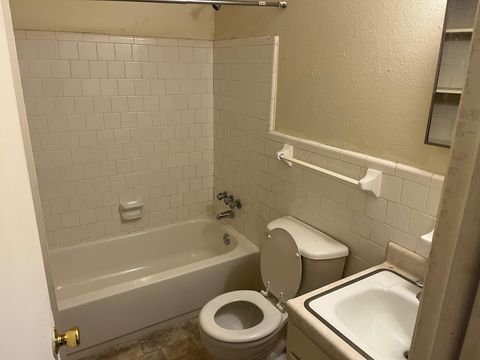 Tiny photo for 2308 Columbia Court #D, Tallahassee, FL 32304 (MLS # 392085)
