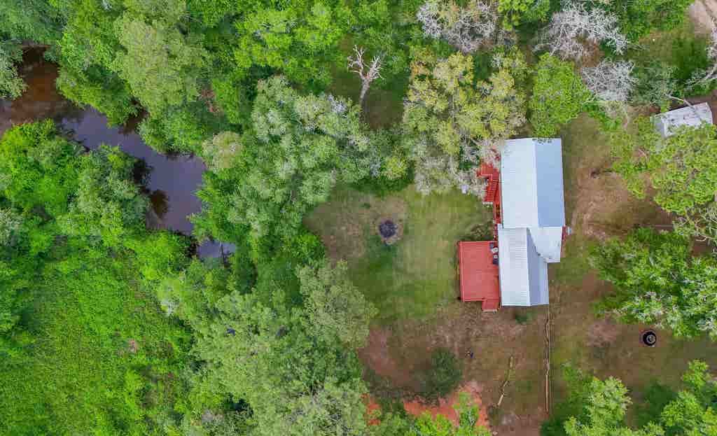 Photo of 1038 Qodesh Lane, Tallahassee, FL 32312 (MLS # 401185)