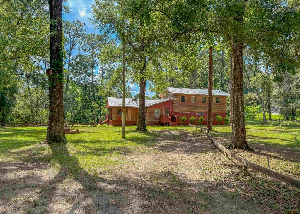 Photo of 1038 Qodesh Lane, Tallahassee, FL 32312 (MLS # 401185)