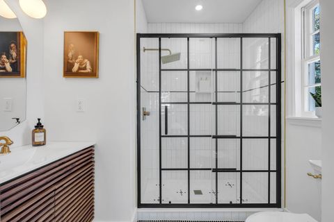 Tiny photo for 642 E GEORGIA Street, Tallahassee, FL 32308 (MLS # 398402)