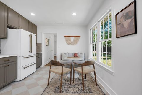 Tiny photo for 642 E GEORGIA Street, Tallahassee, FL 32308 (MLS # 398402)