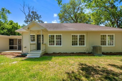 Tiny photo for 642 E GEORGIA Street, Tallahassee, FL 32308 (MLS # 398402)