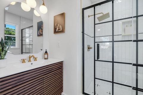 Tiny photo for 642 E GEORGIA Street, Tallahassee, FL 32308 (MLS # 398402)