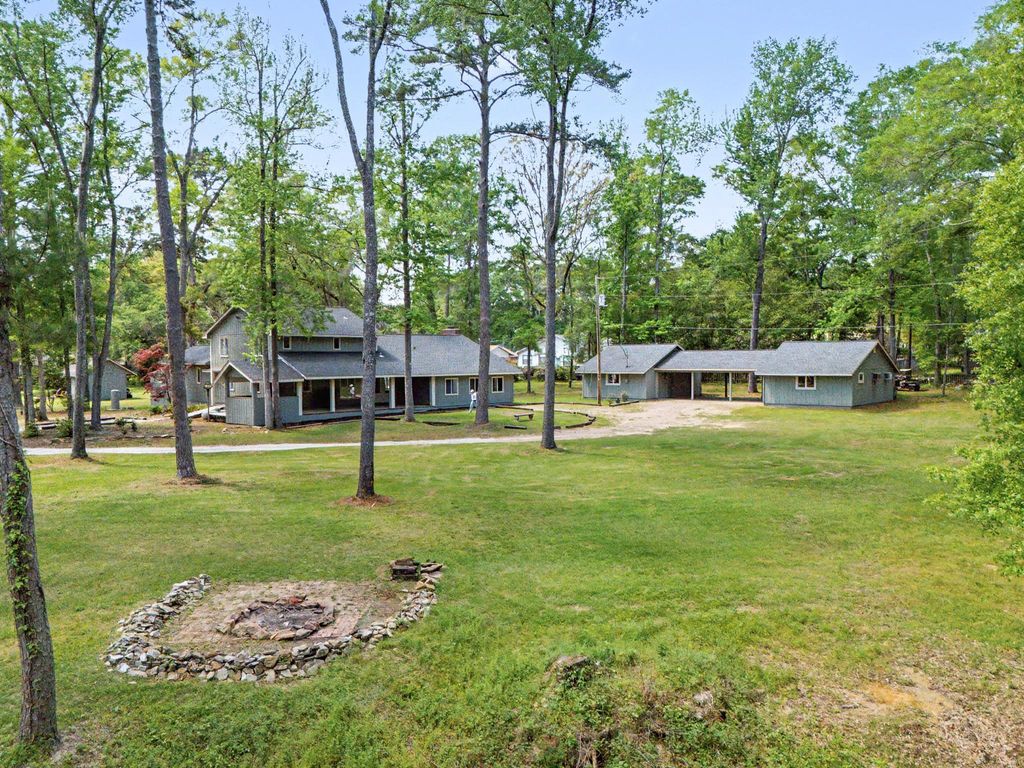 Photo of 3306 Gallant Fox Trail, Tallahassee, FL 32309 (MLS # 398233)