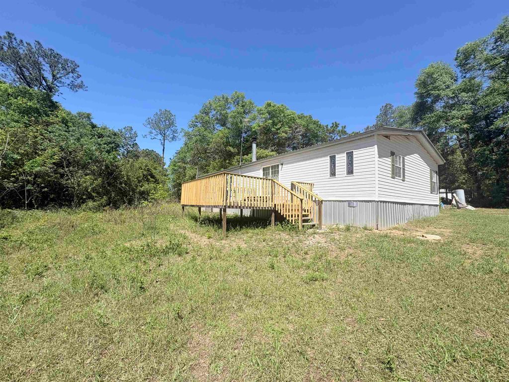 Photo of 366 S Oak Rd, Chattahoochee, FL 32324 (MLS # 398584)