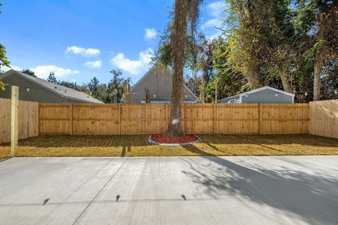 Tiny photo for 103 Graham Trail, Crawfordville, FL 32327 (MLS # 396964)