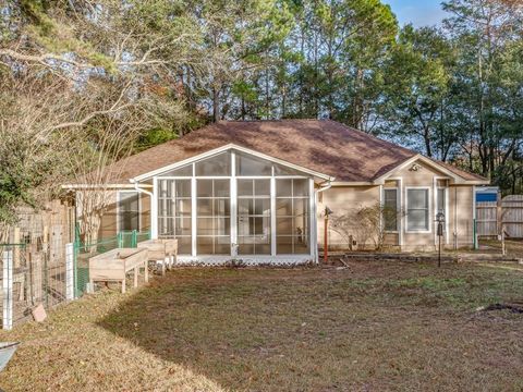 A home in Crawfordville