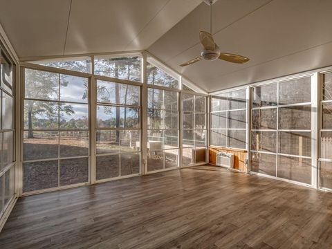 A home in Crawfordville