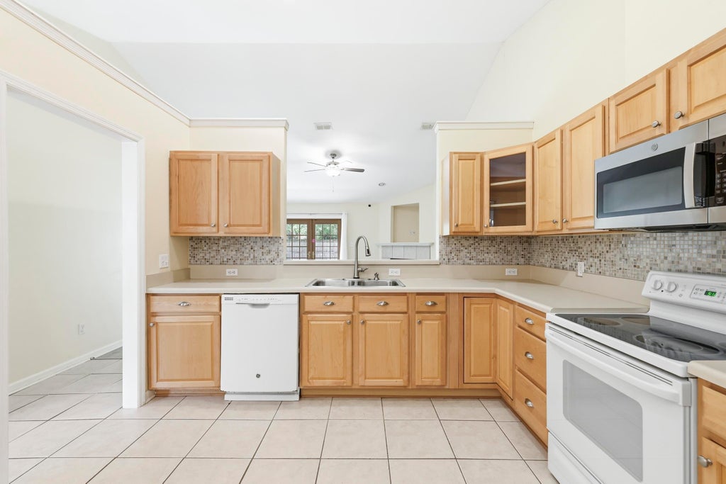 Photo of 3554 Dogwood Valley Trail, Tallahassee, FL 32312 (MLS # 402202)
