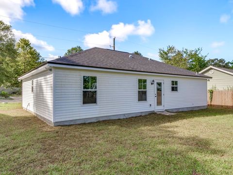 A home in Crawfordville