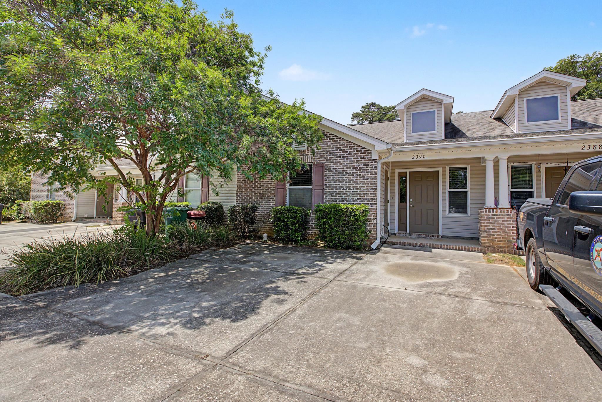 2390 QUAZAR Circle