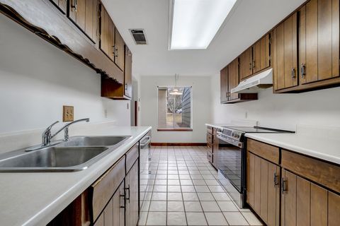 Tiny photo for 3128 BLAIRSTONE Court, Tallahassee, FL 32301 (MLS # 397653)