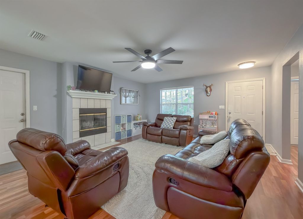 Photo of 8132 Holly Ridge Trail, Tallahassee, FL 32312 (MLS # 398304)