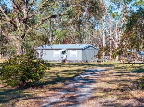 A home in Pinetta (Madison County)