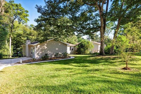 Tiny photo for 2408 Debden Court, Tallahassee, FL 32309 (MLS # 396116)