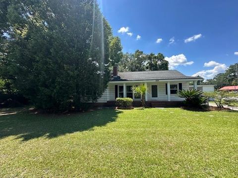 A home in TALLAHASSEE