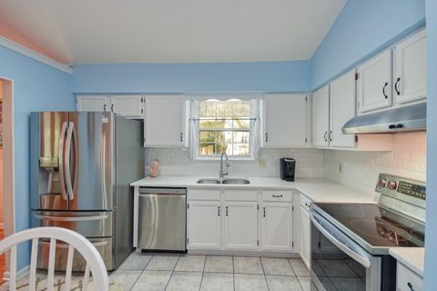 Tiny photo for 3642 Harpers Ferry Court, Tallahassee, FL 32308 (MLS # 398018)